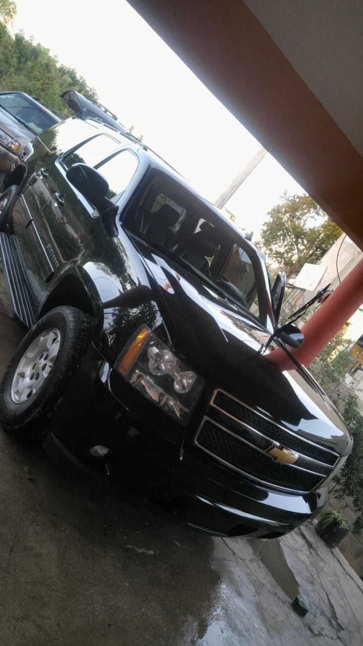 CHEVROLET SUBURBAN 